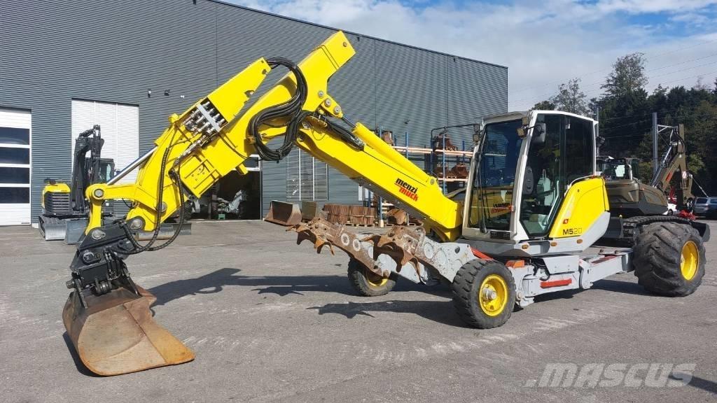 Menzi Muck M520 Lastik tekerli ekskavatörler