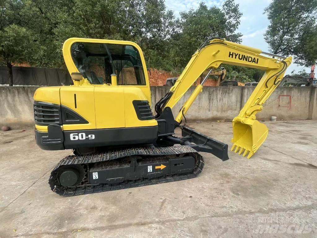 Hyundai R60-9 Paletli ekskavatörler