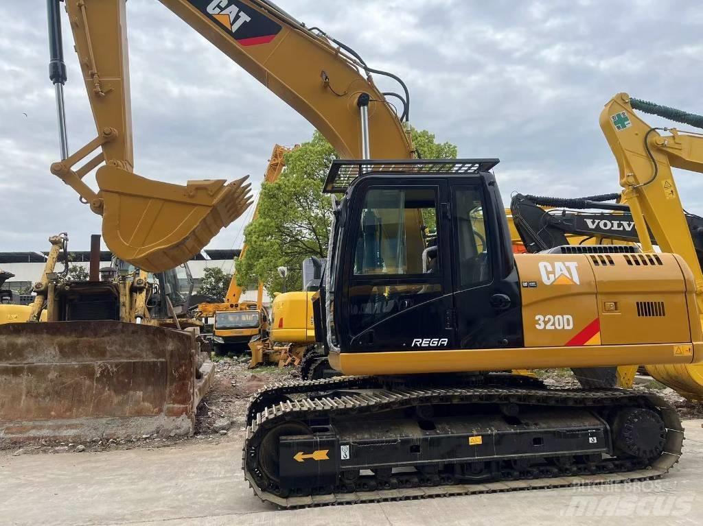 CAT 320 D Paletli ekskavatörler