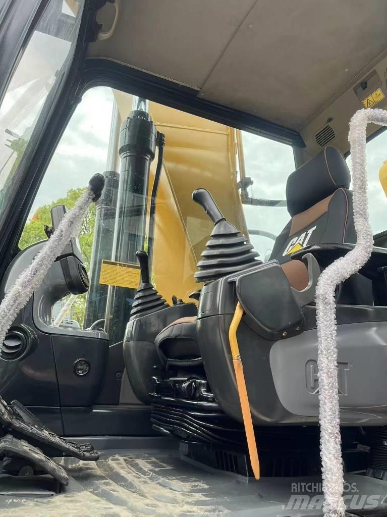 CAT 320 D Paletli ekskavatörler