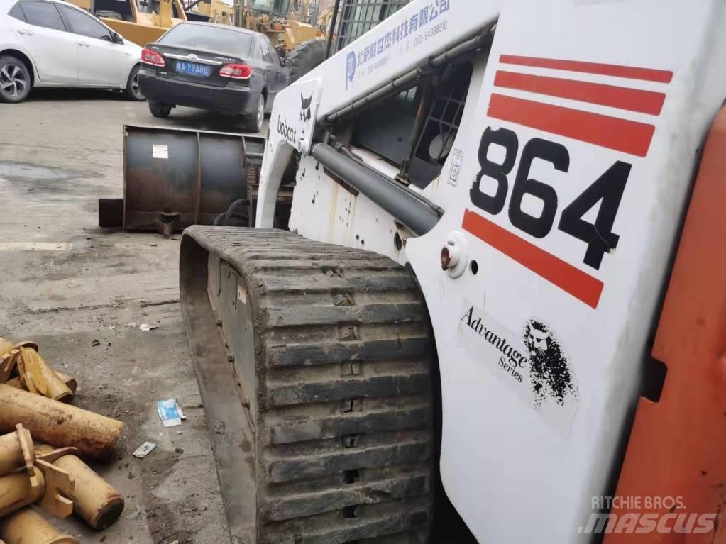 Bobcat S864 Skid steer loderler