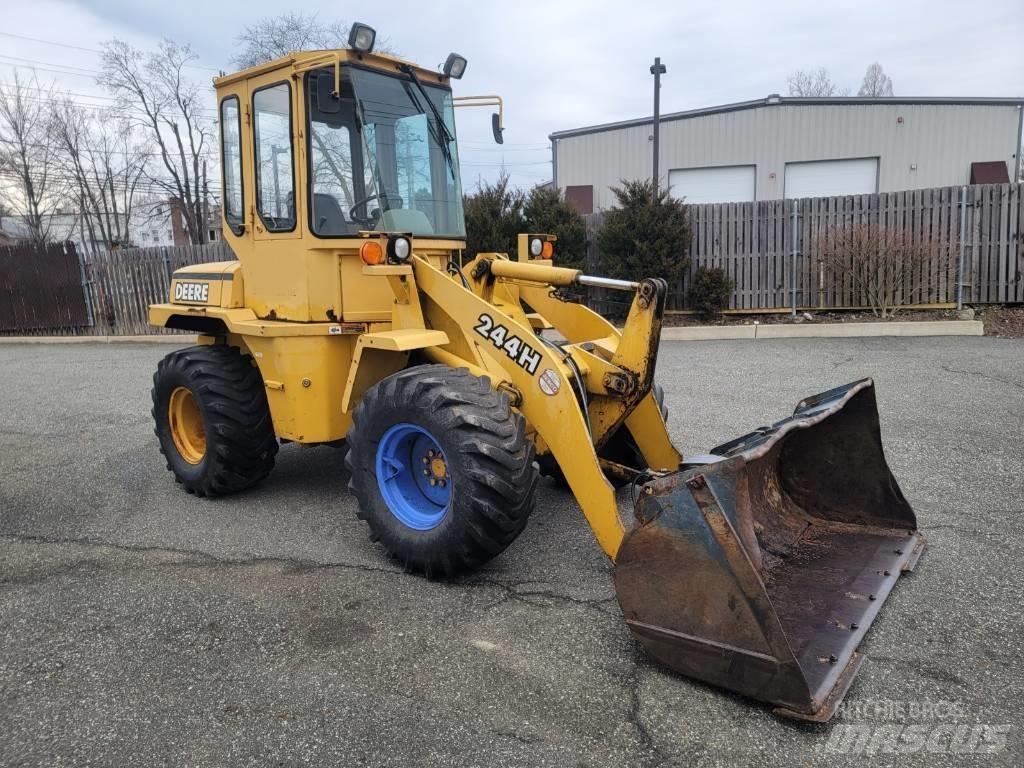 John Deere 244H Tekerlekli yükleyiciler