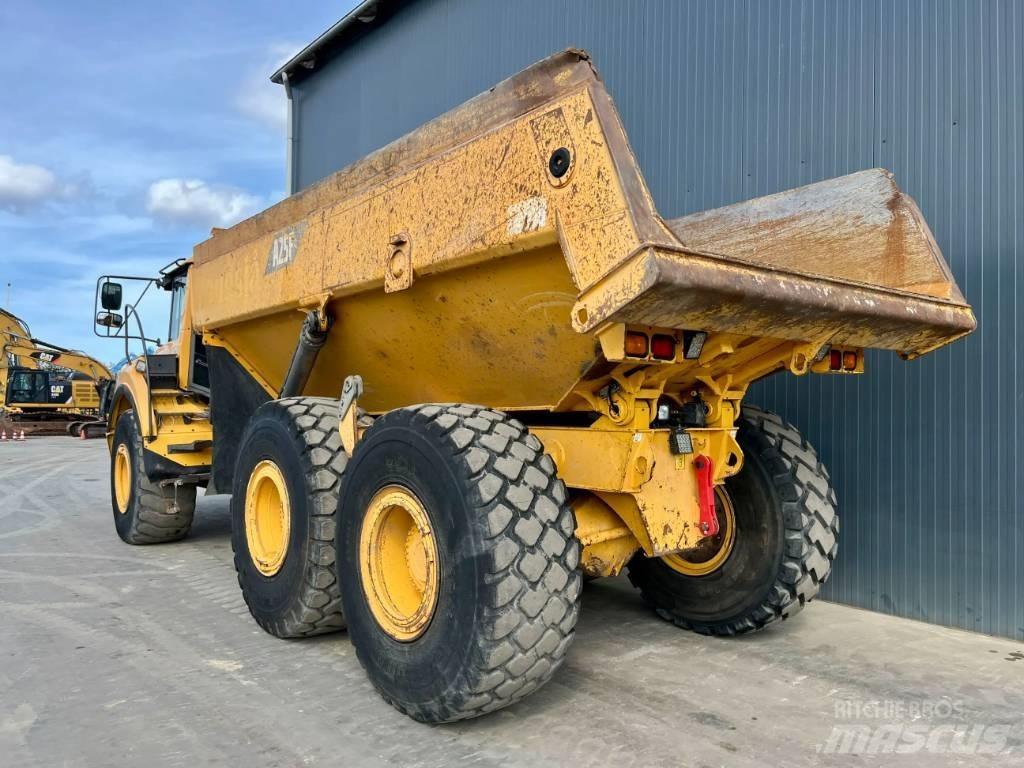 Volvo A25F Belden kirma kaya kamyonu