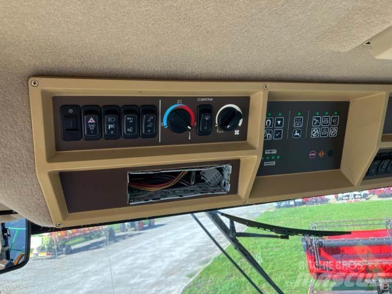 John Deere 7300 Kendi yürür silaj makinalari