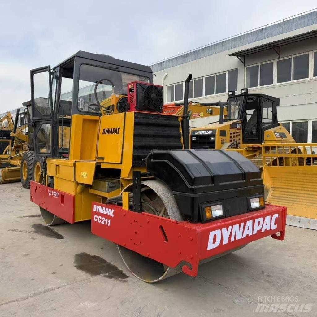 Dynapac CC 211 Çift tamburlu silindirler