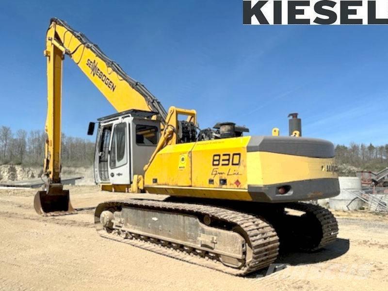 Sennebogen 830 Uzun bomlu ekskavatörler