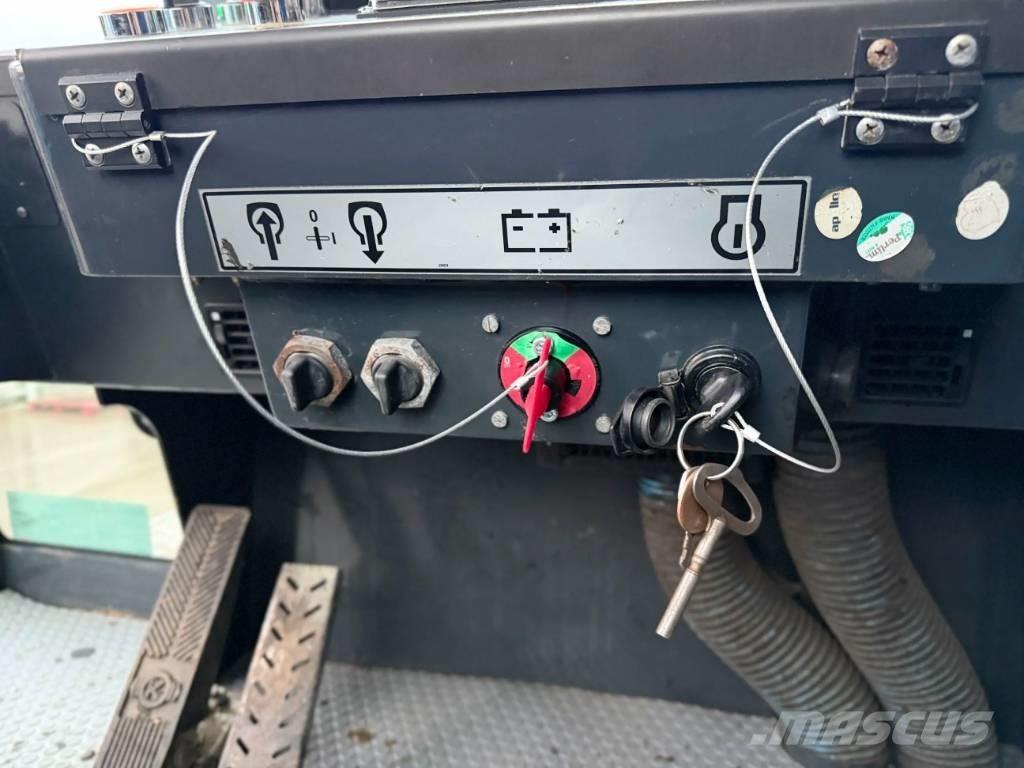 Bomag BW24R Pnömatik lastikli silindirler