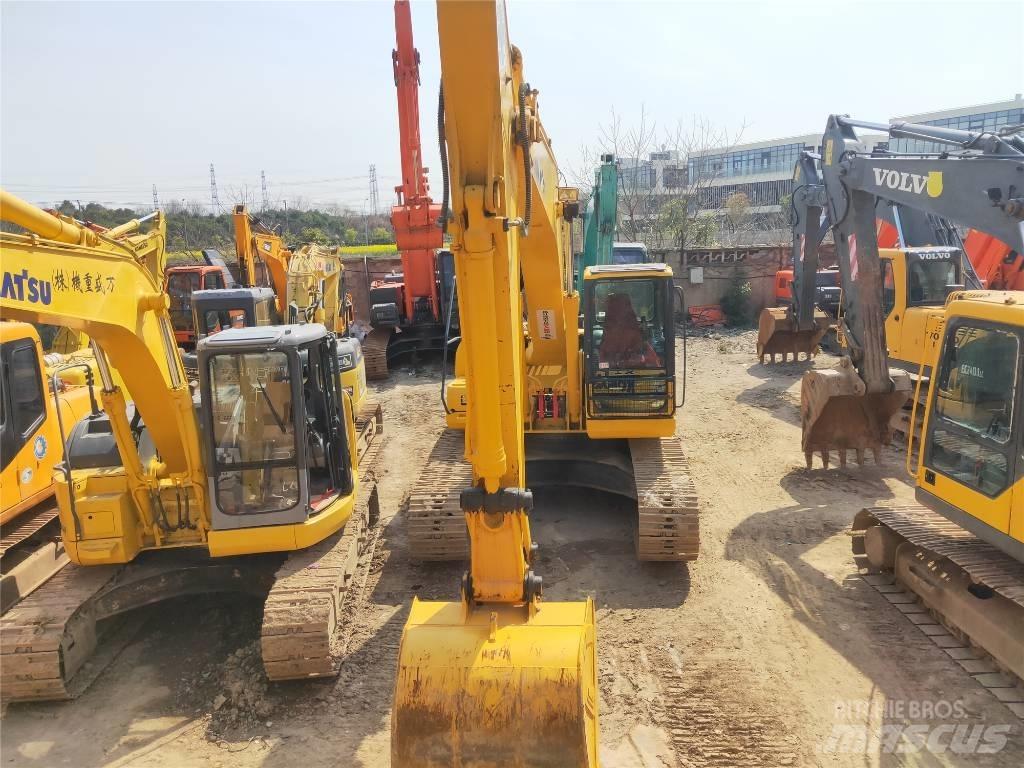 Komatsu PC 200-7 Paletli ekskavatörler
