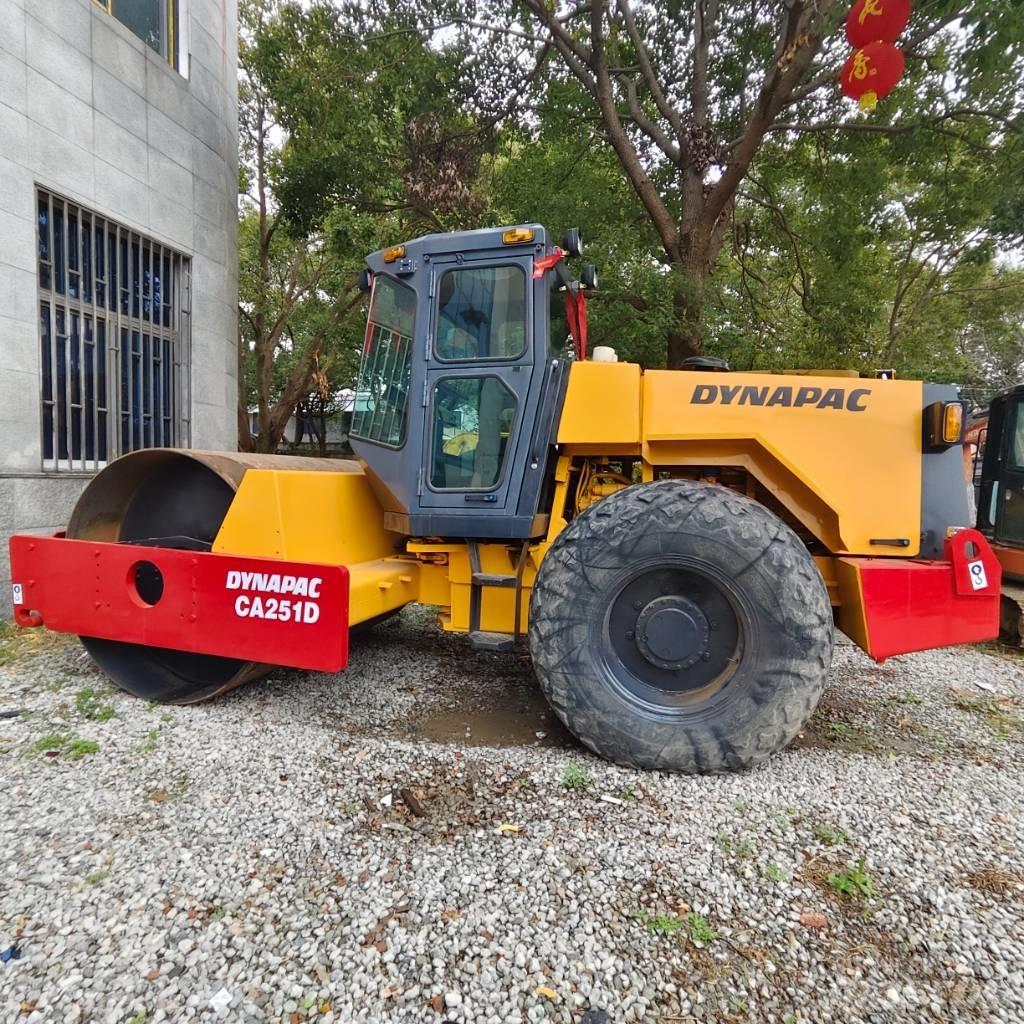 Dynapac CA 251 Tek tamburlu silindirler