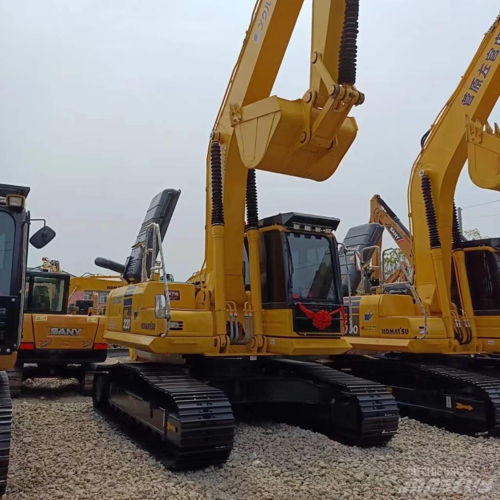 Komatsu PC 220 Paletli ekskavatörler