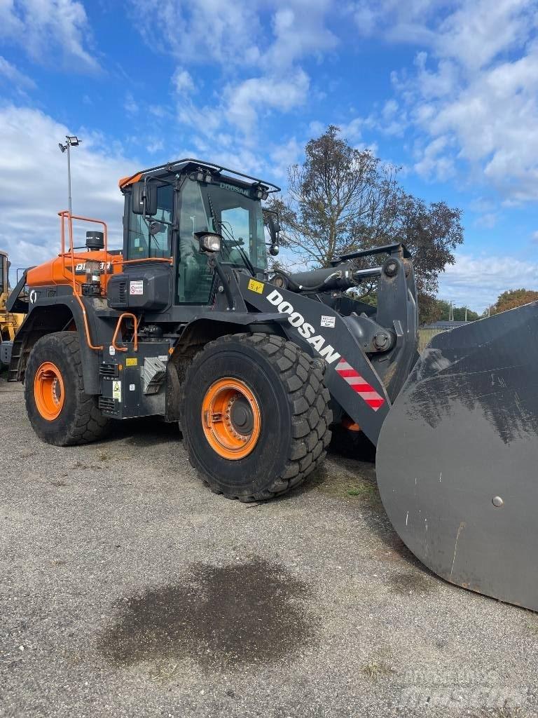 Doosan DL 380-7 Tekerlekli yükleyiciler