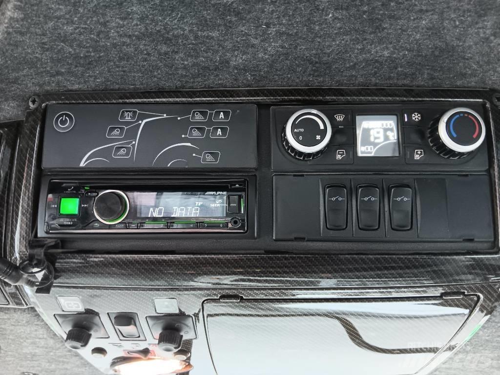 Valtra T 214 D Traktörler