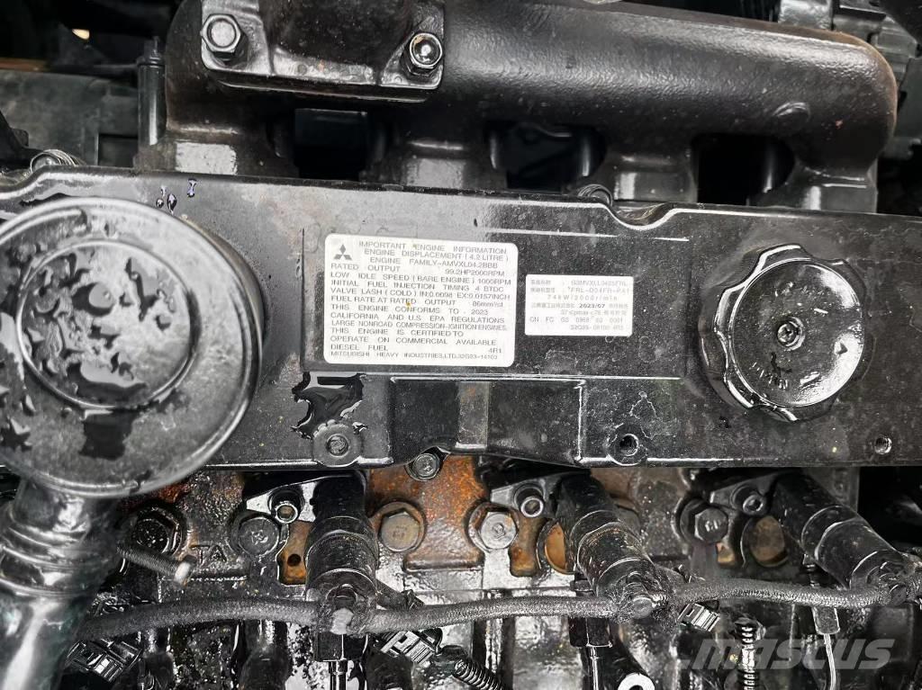 Kobelco SK 140 Paletli ekskavatörler