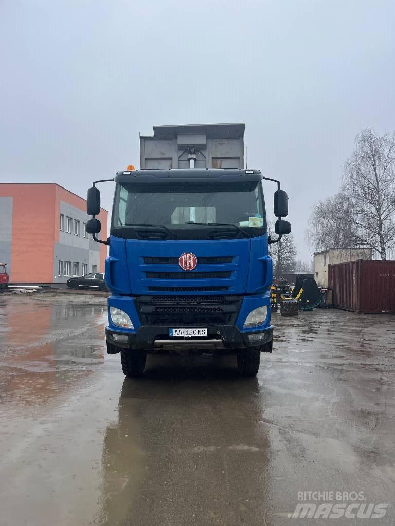 Tatra phoenix Belden kirma kamyonlar