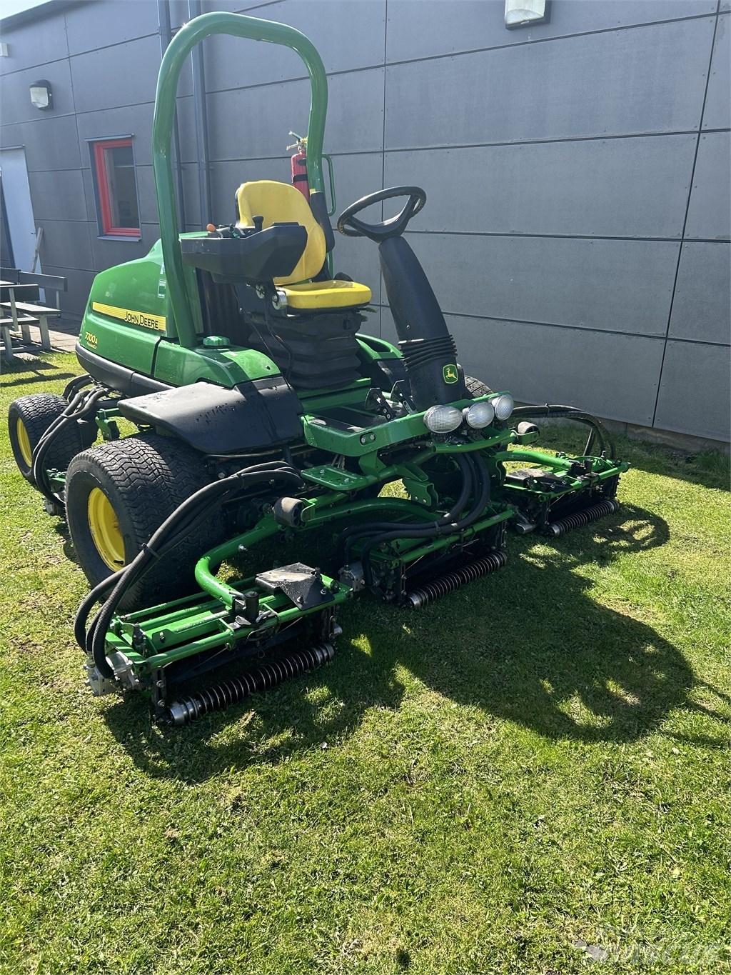 John Deere 7700A Fairway çim biçme makineleri