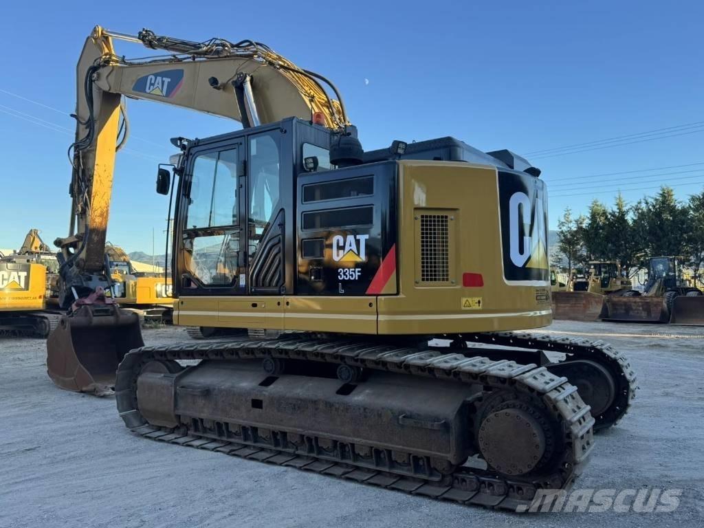 CAT 335 F L Paletli ekskavatörler