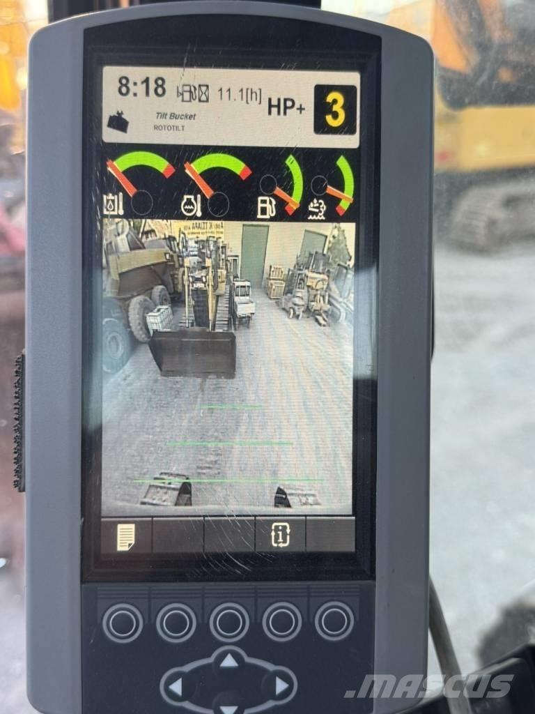 CAT 335 F L Paletli ekskavatörler