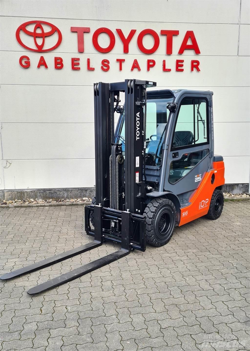 Toyota 52-8FDF25 Dizel forkliftler