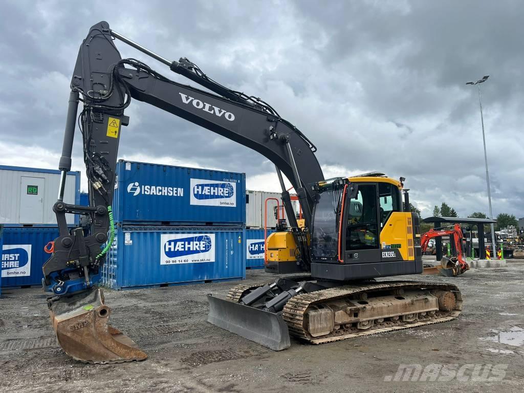 Volvo ECR 235 EL Paletli ekskavatörler