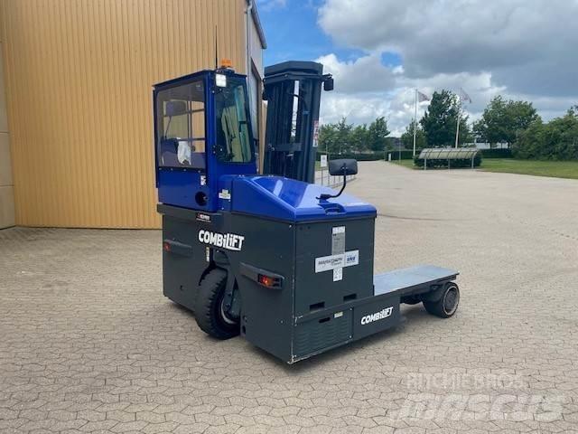 Combilift C4500E 4 yönlü reach truck