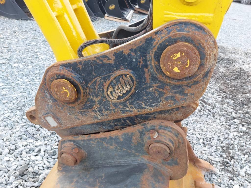Komatsu PC210LC-11 Paletli ekskavatörler