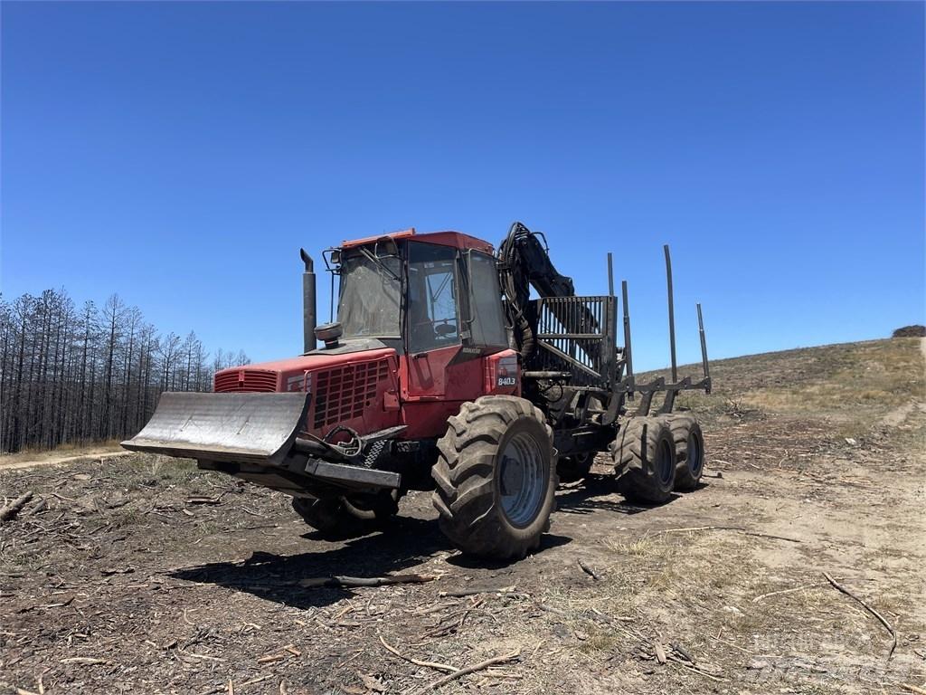 Valmet 840.3 Tomruk yükleyici traktörler