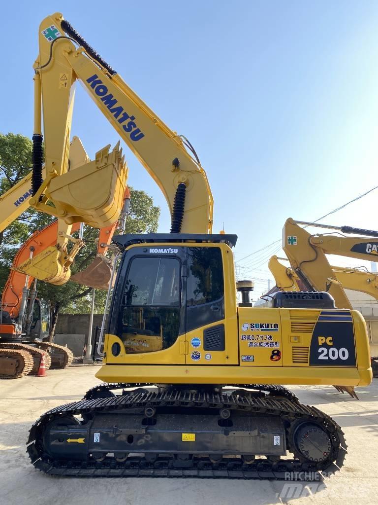 Komatsu PC200 Paletli ekskavatörler