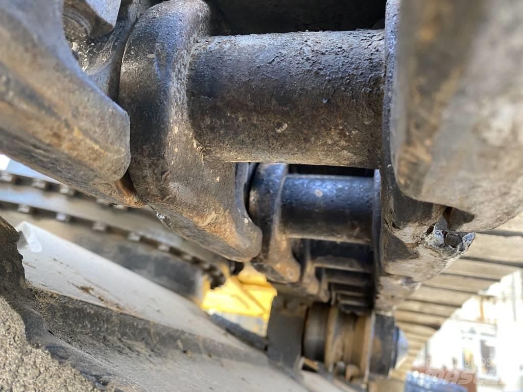 Komatsu PC200 Paletli ekskavatörler