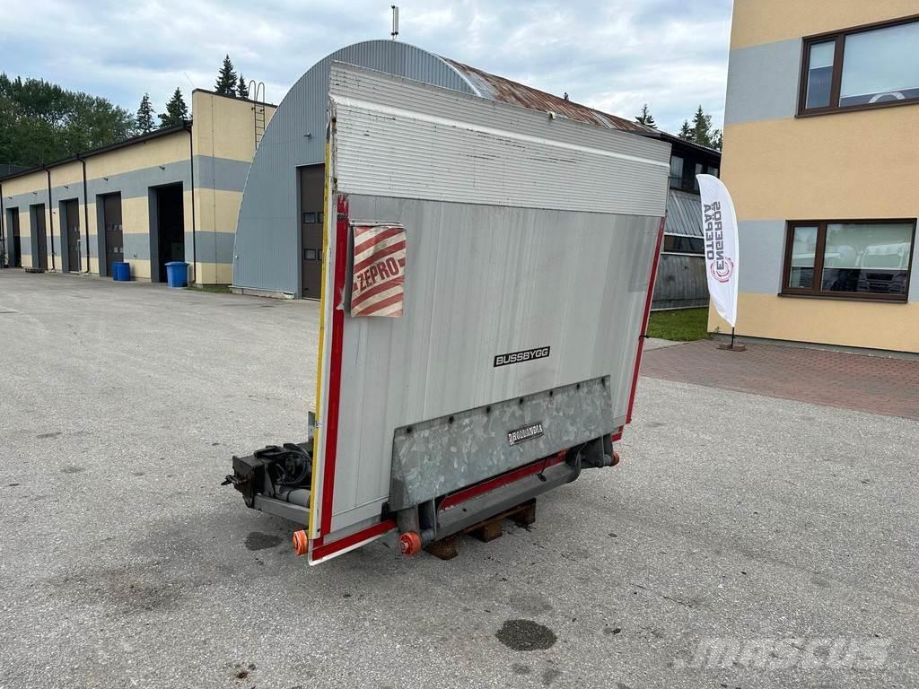 Dhollandia  Mal ve eşya asansörleri