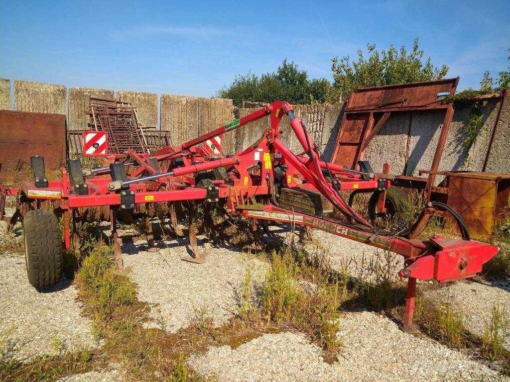 Horsch Terrano 5 FX Kültivatörler