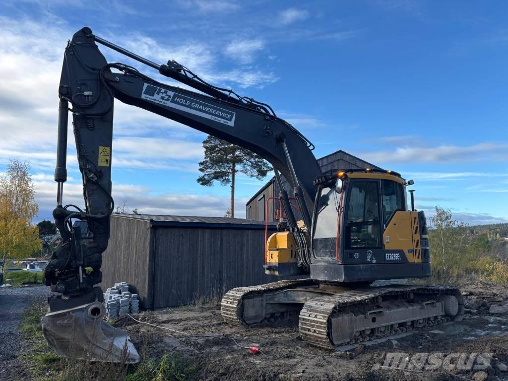 Volvo ECR 235 EL Paletli ekskavatörler