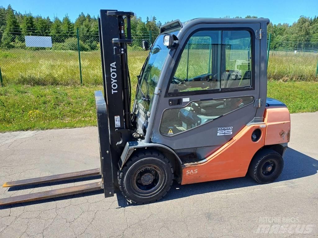 Toyota 02-8FDF25 Dizel forkliftler