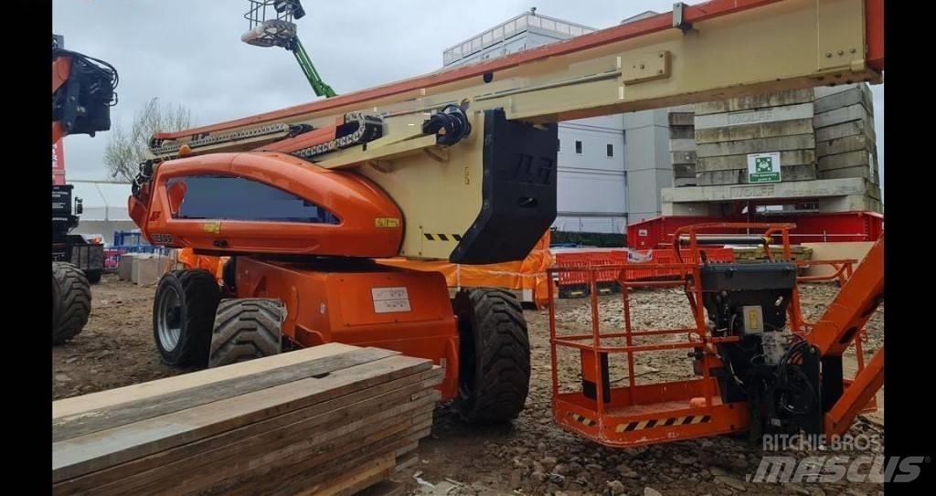 JLG 1250 AJP Körüklü personel platformları
