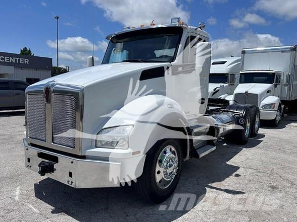 Kenworth T880 Çekiciler