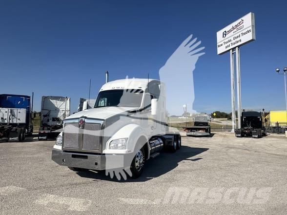 Kenworth T880 Çekiciler