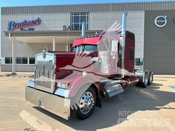 Kenworth W900L Çekiciler