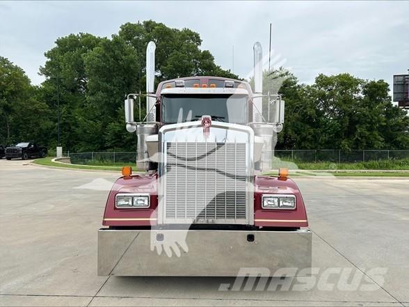 Kenworth W900L Çekiciler