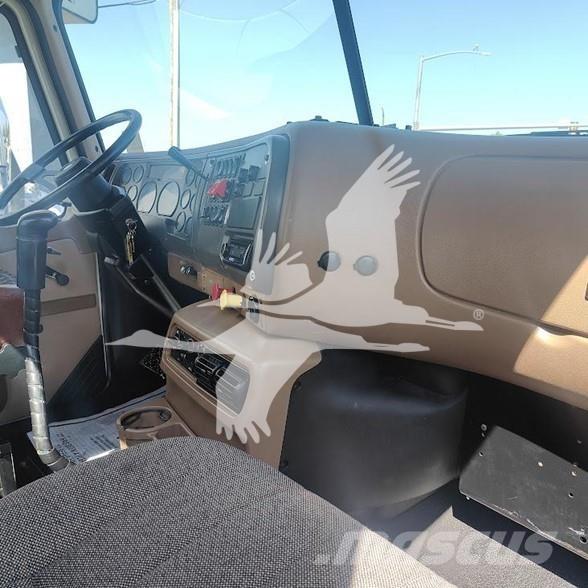 Mack CL733 Çekiciler