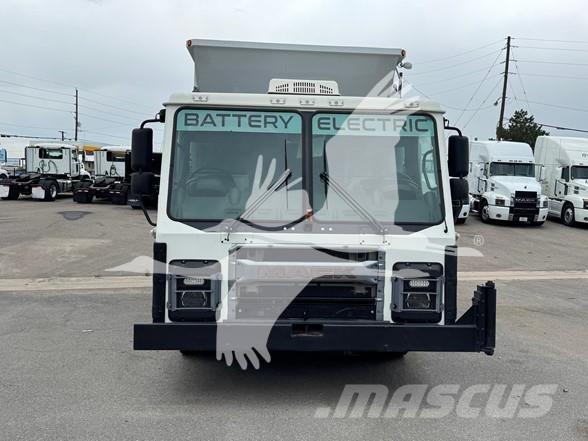 Mack LR64 Diger