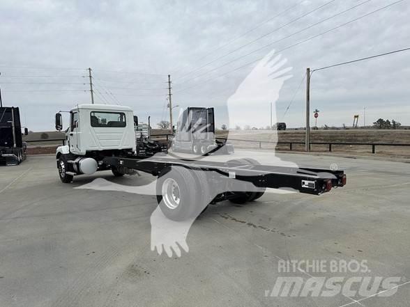 Mack MD6 Diger