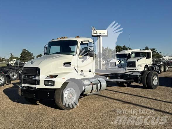 Mack MD6 Çekiciler