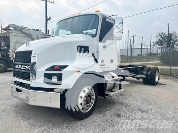 Mack MD6 Çekiciler