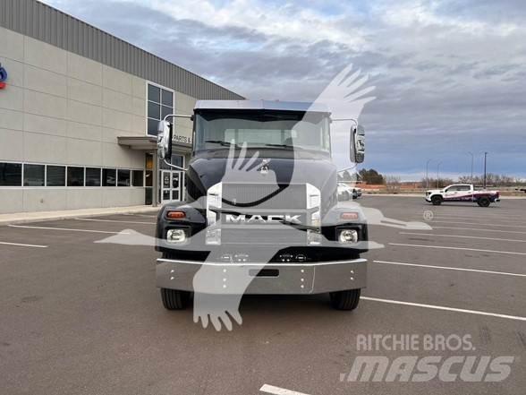 Mack MD6 Diger