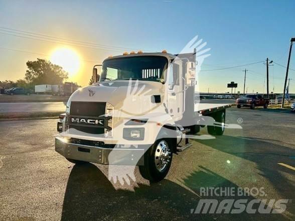 Mack MD6 Flatbed kamyonlar