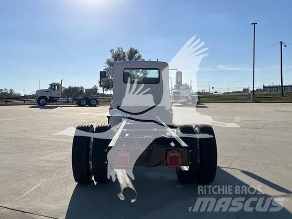 Mack MD6 Çekiciler