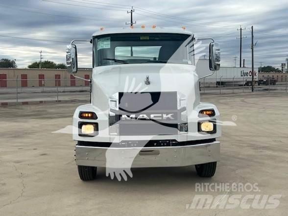 Mack MD6 Diger
