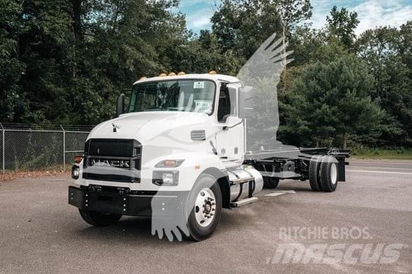 Mack MD6 Çekiciler