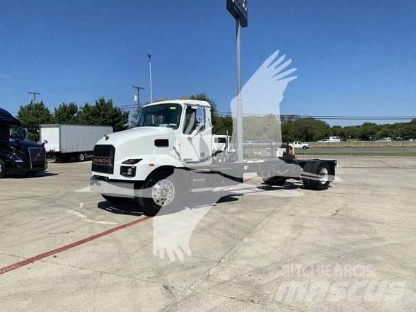 Mack MD6 Çekiciler