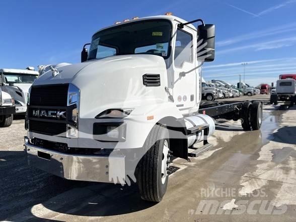 Mack MD6 Çekiciler