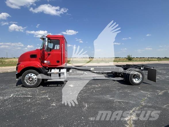 Mack MD6 Çekiciler